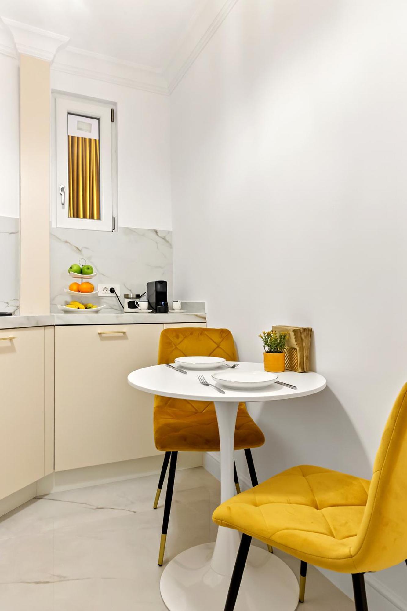 - Rafinament Arhitectural - Blocul Wilson Apartament Bucureşti